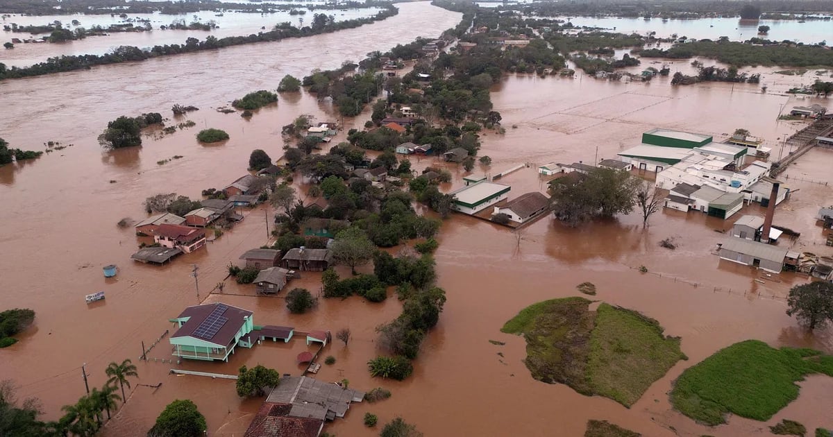 Panorama des von Stürmen verwüsteten Südens Brasiliens: 56 Tote, 67 Vermisste und völlige Zerstörung