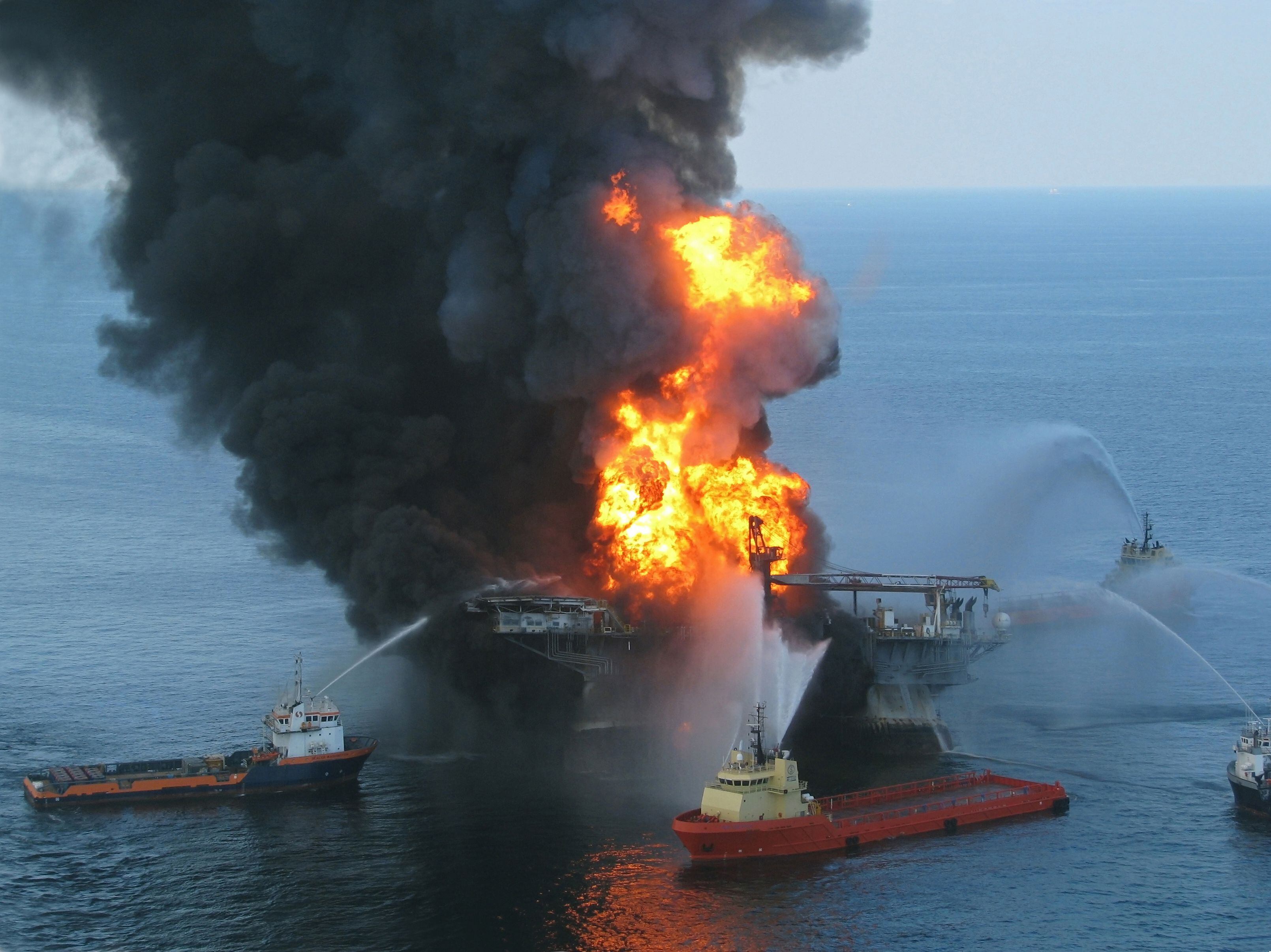 El derrame petrolero en el Golfo de México, a raíz del incendio de la plataforma Deep Water es, por el monto de la sentencia, la segunda mayor "acción colectiva" de la historia de EEUU: USD 20.000 millones 