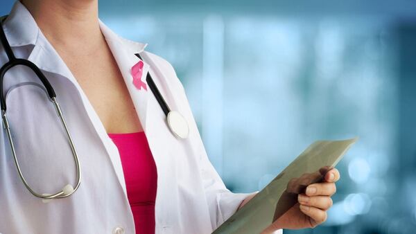Cuatro de cada 10 mujeres de más de 40 años no se realizan la mamografía anual (Shutterstock)