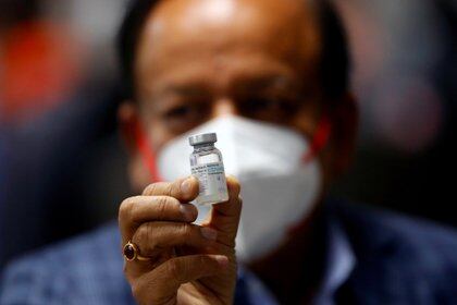 Son necesarias dos dosis de la vacuna para lograr su efectividad (Foto: REUTERS/Adnan Abidi/Archivo)