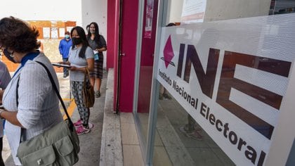 Había 2,186,000 votantes registrados en la lista que podían elegir de una lista de 12,159 candidatos: 8,442 mujeres և 5,717 hombres en 84 comunidades (Foto de Cuartoscuro)