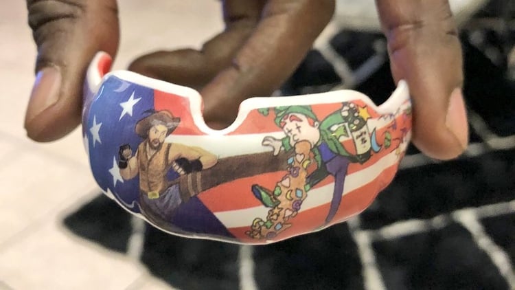 El protector bucal que utilizará Cerrone ante McGregor