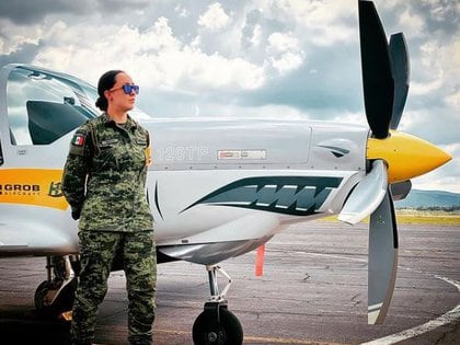 Alexa Bueno dejó el Ejército mexicano después de ser la influencer oficial de la Sedena (Foto: Instagram / @soldadoalexabueno)