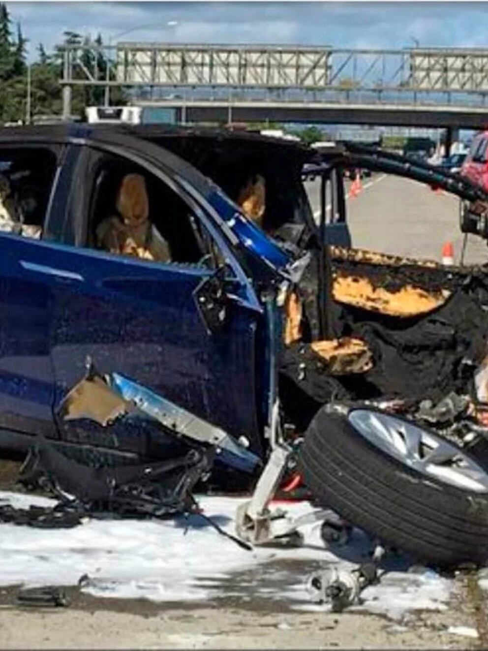 El impactante número de víctimas del piloto automático de Tesla: 17 muertes  en 736 accidentes - Infobae