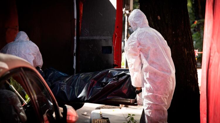 En caso de que los familiares no acudan a reclamar el cuerpo se deberá dar aviso inmediato a trabajo social para tratar de localizarlos (Foto: Thomas Khazki)