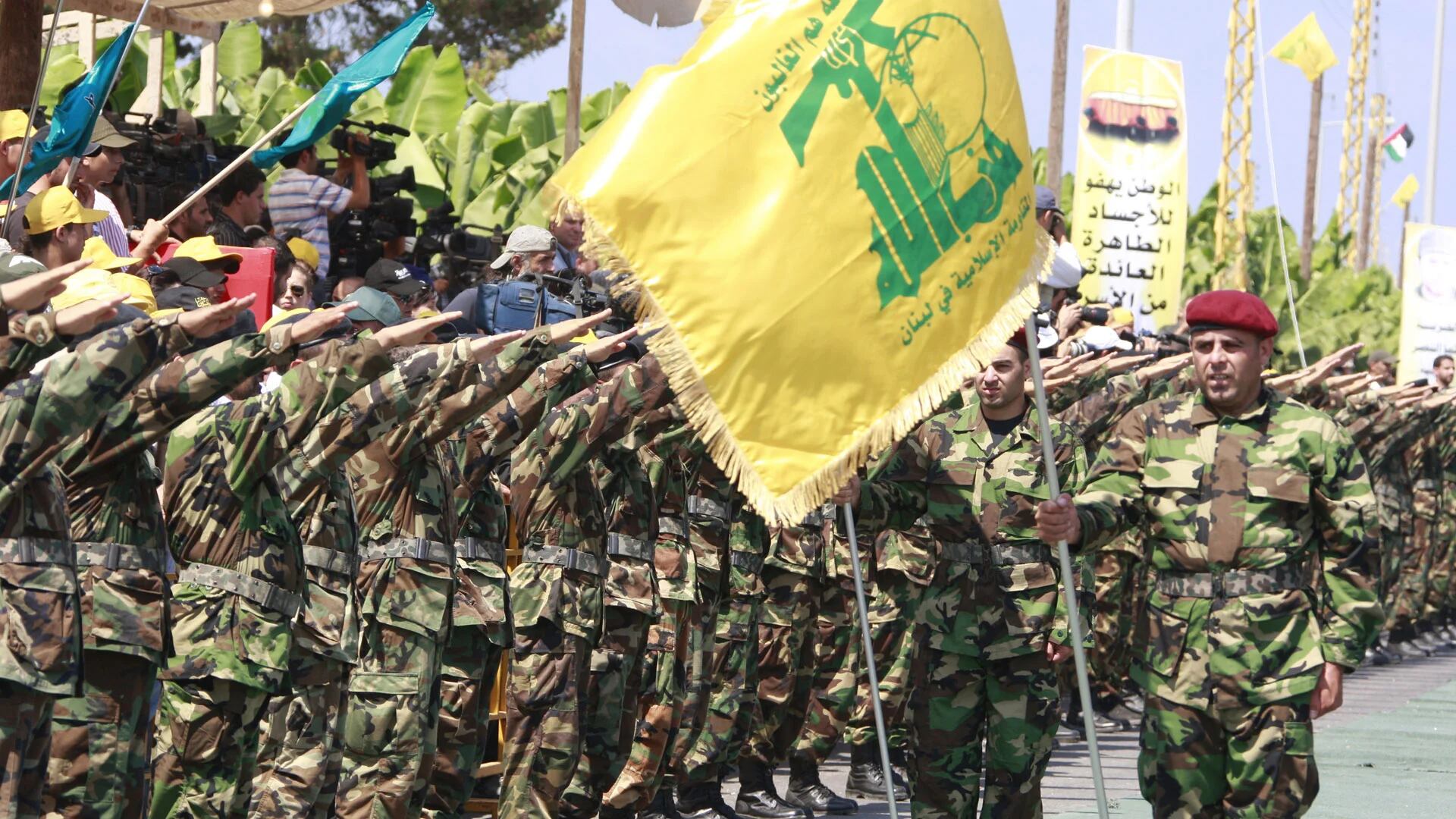El apoyo de Irán al grupo guerrillero libanés Hezbollah es una de los principales puntos de confrontación con Israel. Es poco probable que las elecciones afecten este apoyo
