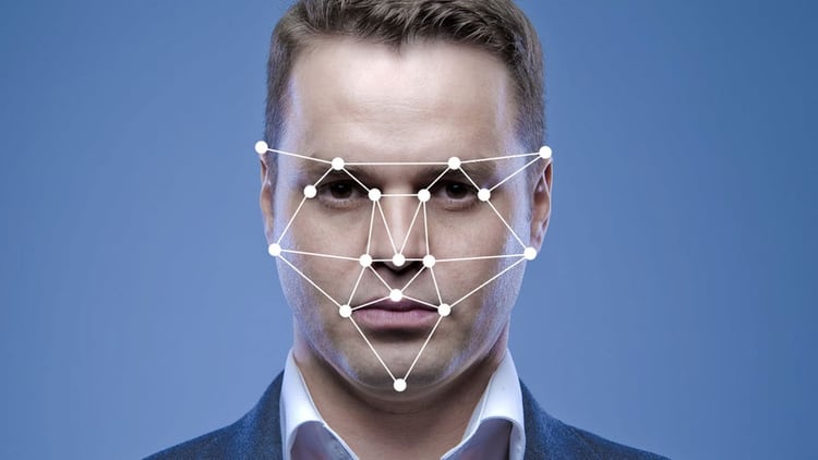 El reconocimiento facial se utilizan hoy en día para acceder a varios móviles y aplicaciones. 