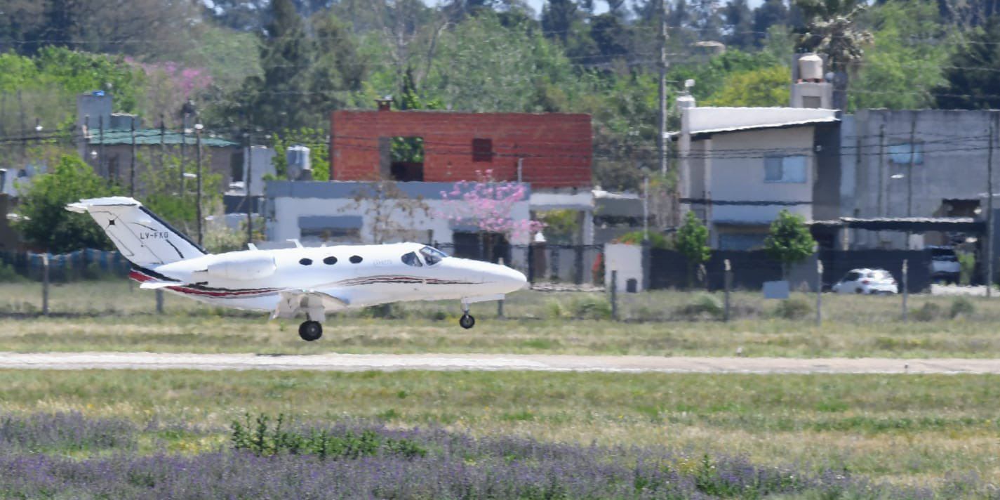 El avión aterrizando en Rosario (@MauroYasprizza)