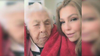 Thalía celebró el cumpleaños número 101 de su abuela, Eva Mange (Foto: Instagram thalia)