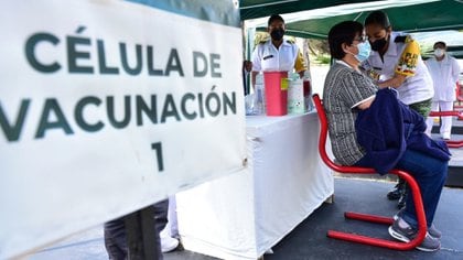 La vacunación en México comenzó en diciembre del 2020 (Foto: Cuartoscuro)