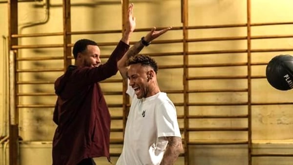 Stephen Curry y Neymar confesaron quienes son sus compañeros más graciosos