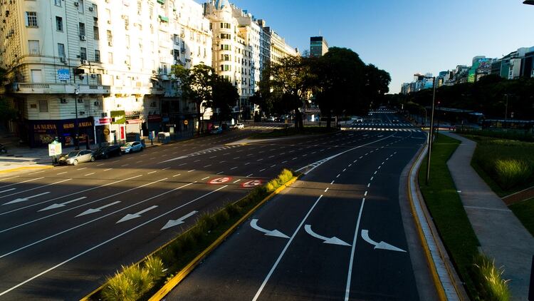 Quienes no estén autorizados a circular por la vía pública podrán ser detenidos