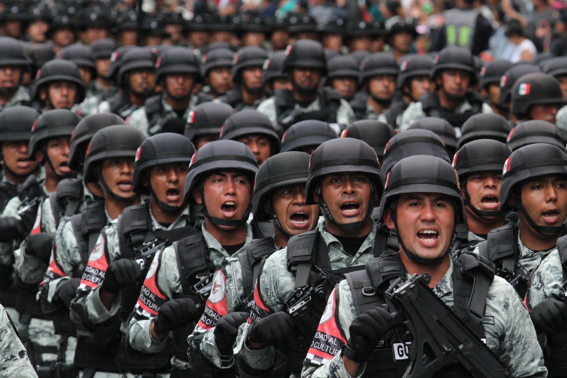 El gobierno de México le preguntará a la ciudadanía su opinión respecto a si las Fuerzas Armadas deberán seguir al frente de la seguridad pública.(FOTO: GRACIELA LÓPEZ /CUARTOSCURO)