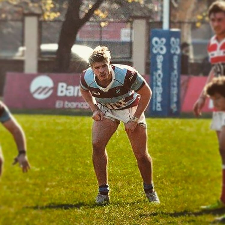 El joven de 23 años juega al rugby en Club Atlético del Rosario 