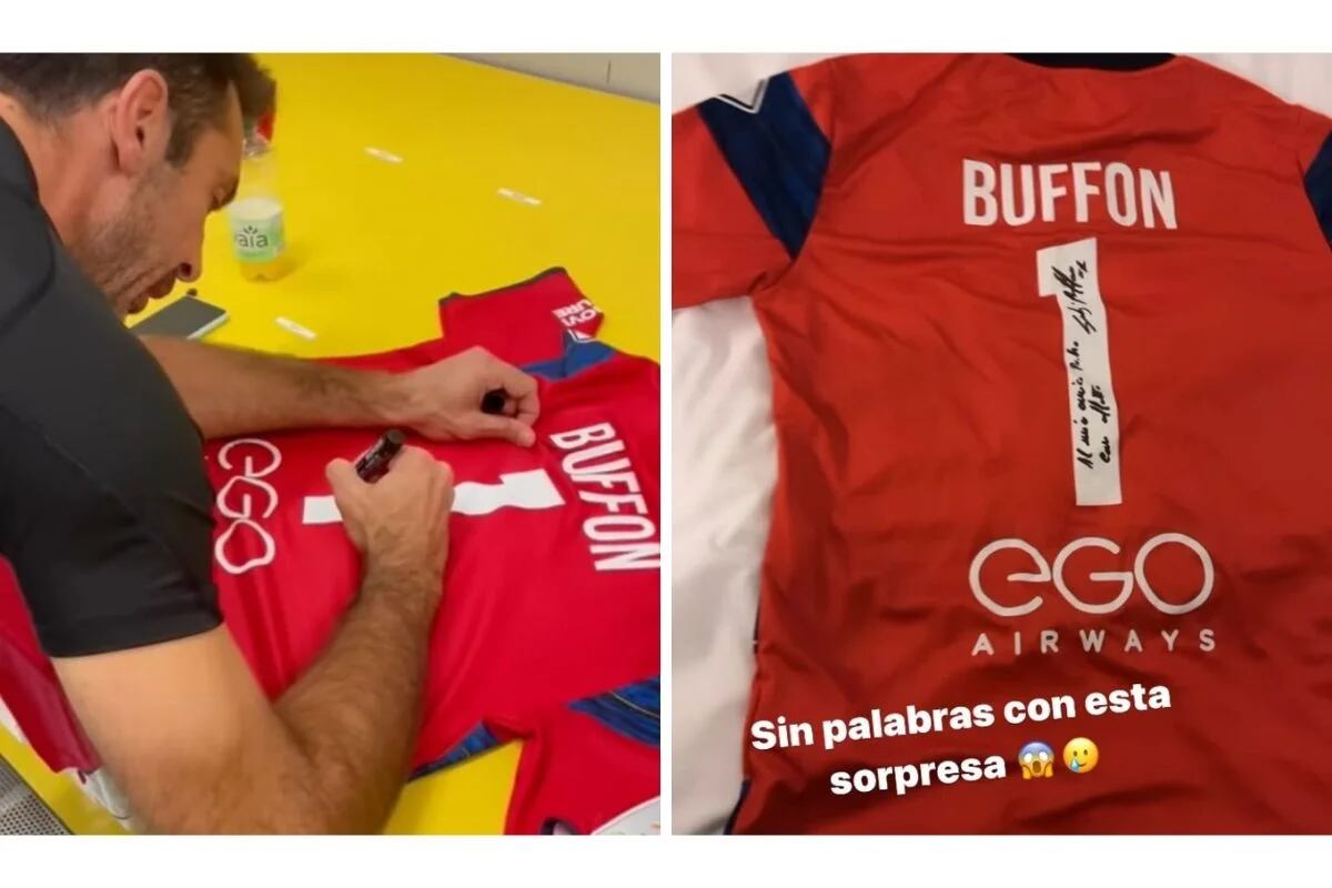 Gianluca Lapadula le regaló a Pedro Gallese una camiseta firmada por Gianluigi Buffon