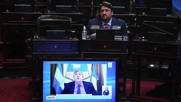 Maurice Closs estuvo en el recinto del Senado y José Mayans en forma remota desde Formosa (Foto: Charly Diaz Azcue / Comunicación Senado)