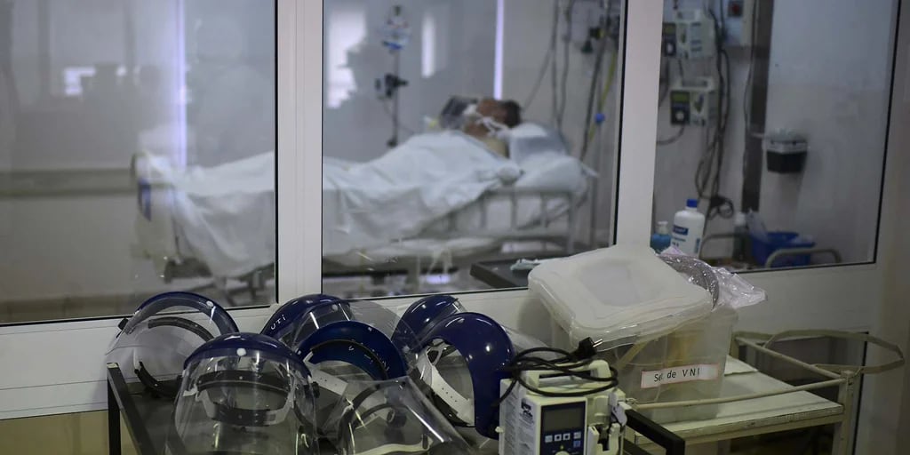 Más provincias analizan cobrarles a los extranjeros la atención en hospitales públicos