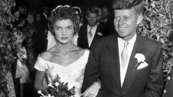 Jackie Bouvier y John Kennedy se casaron el 12 de septiembre de 1953 (AFP)