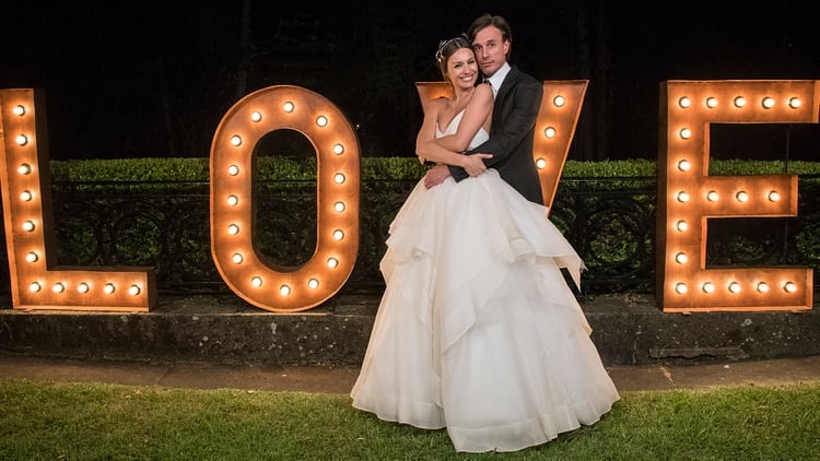 Pampita y Roberto se casaron a tres meses de estar de novios 