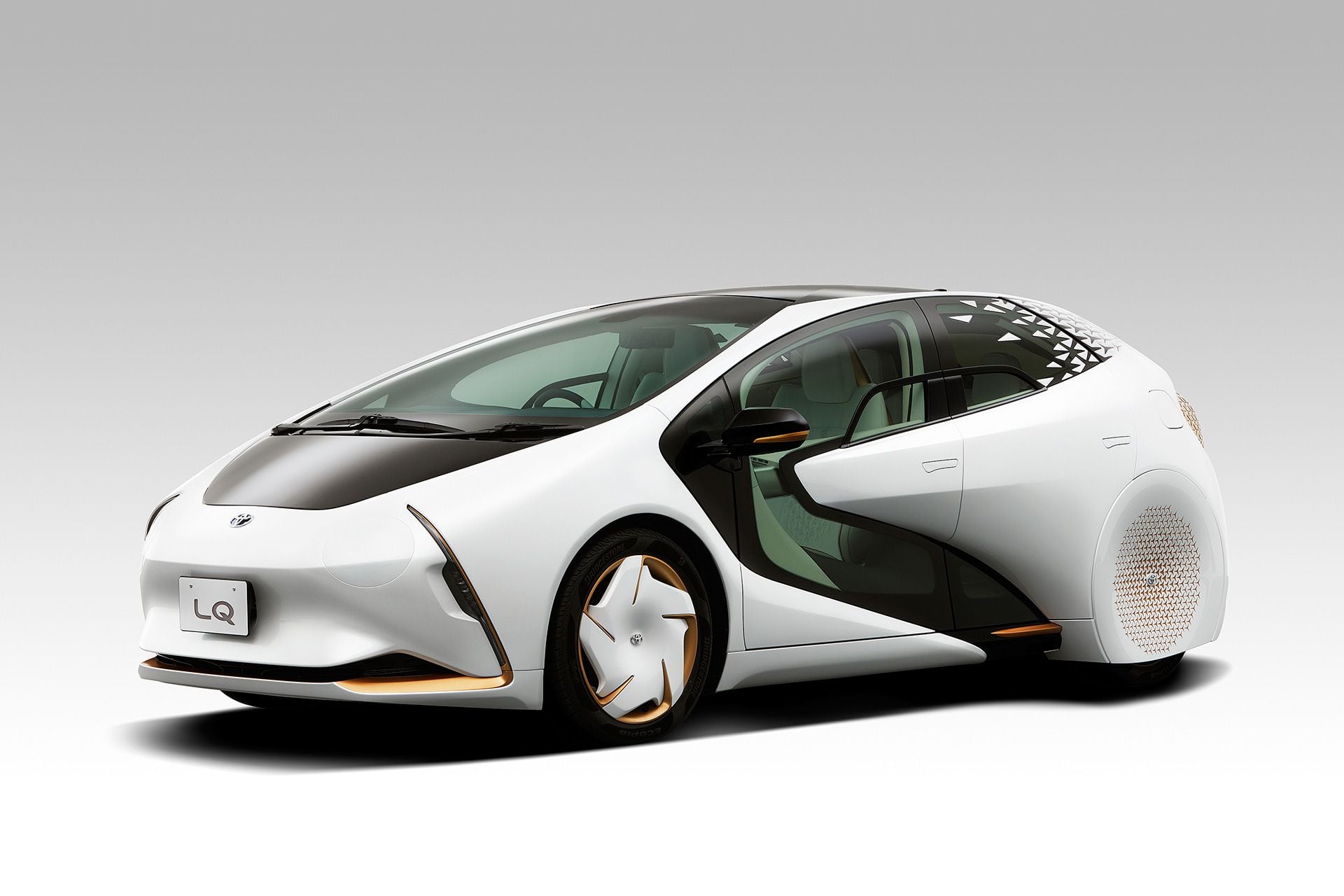 El concept LQ de Toyota presenta inteligencia artificial para adaptarse al comportamiento del conductor (Prensa Toyota)