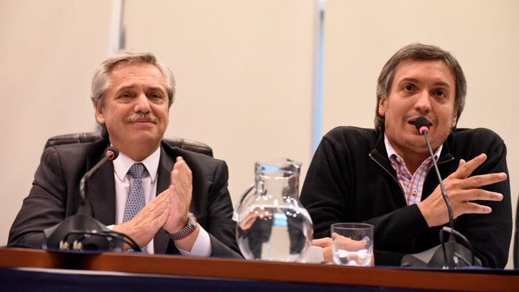 Alberto Fernández junto a Máximo Kirchner en la Cámara de Diputados 