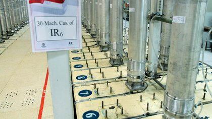Imagen facilitada el lunes por el OIEA de las centrifugadoras de la planta de enriquecimiento de uranio en Natanz, Irán. EFE/EPA/AEOI HANDOUT
