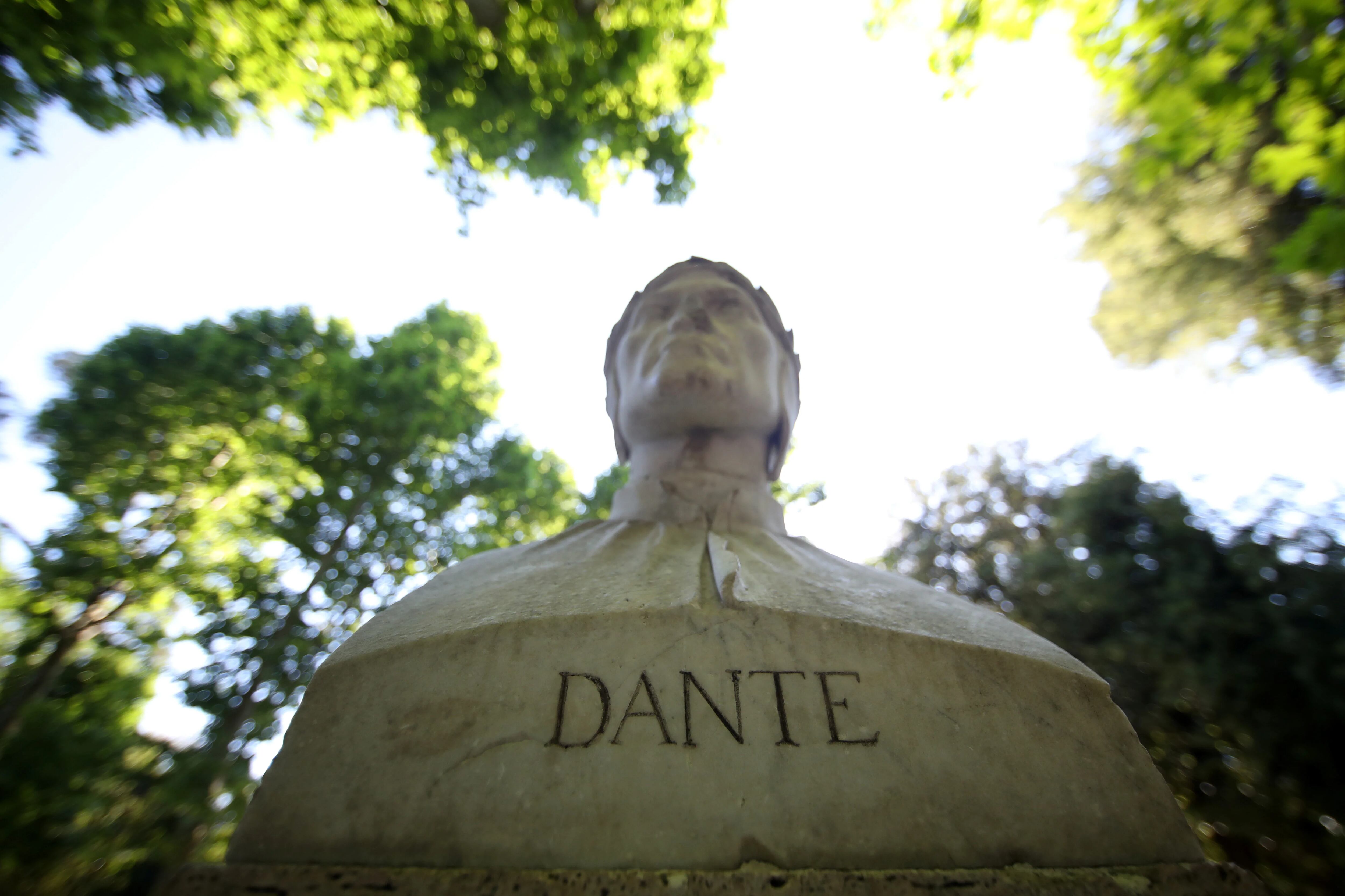 Dante Alighieri, mucho más que el autor de “La Divina Comedia”