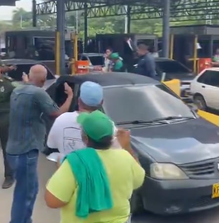 Transportadores en Bolívar anunciaron paro indefinido por reactivación del cobro del peaje de Turbaco