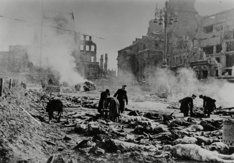 La ciudad de Dresden fue bombardeada durante 3 días por los Aliados entre el 13 y 15 de febrero de 1945 (Northcliffe Collection/ANL/Shutterstock) 