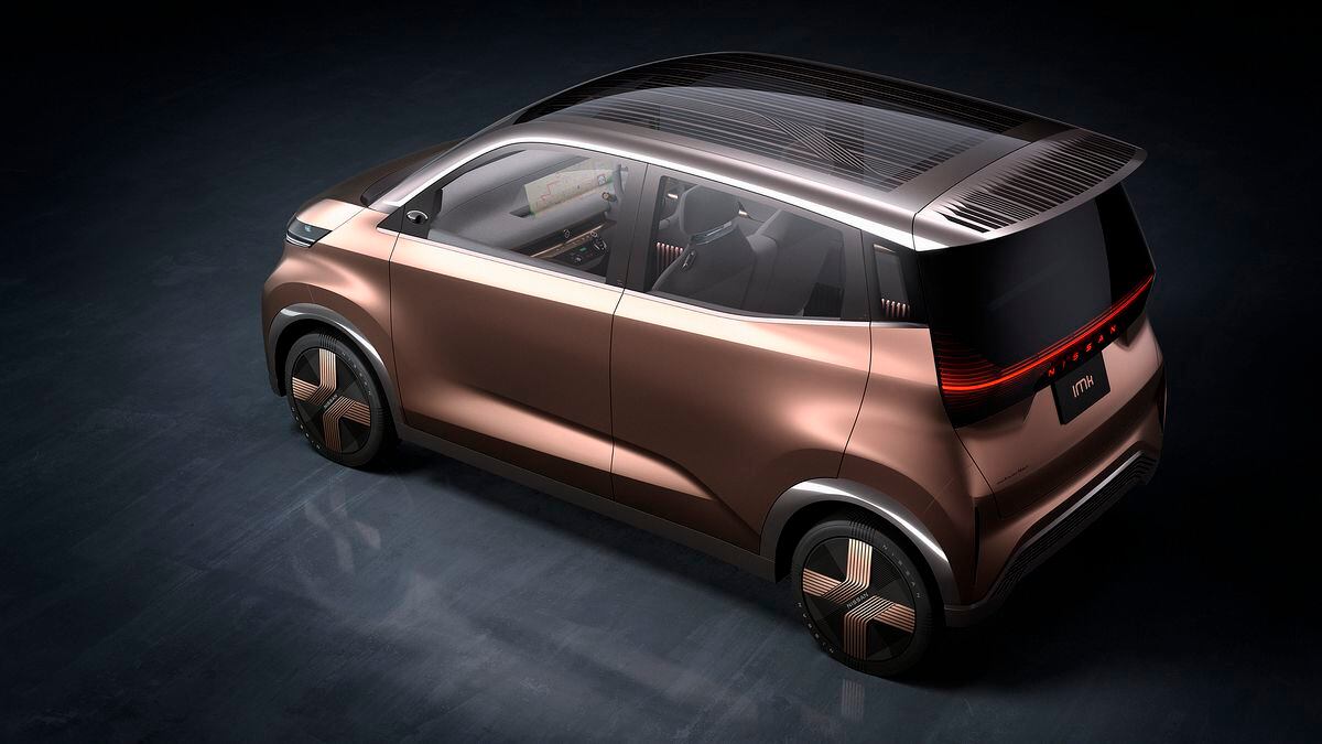 El Nissan IMK es un prototipo que cuenta con un nivel 2 de conducción autónoma, que permite el estacionamiento automático