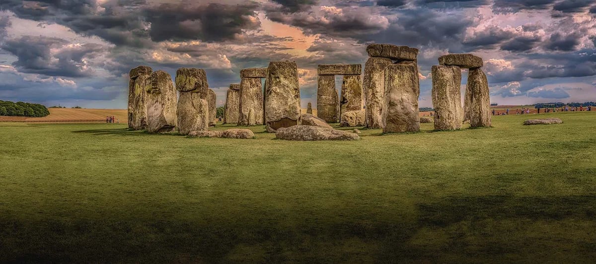 El análisis de un estudio con láser de Stonehenge ha demostrado que las piedras que enmarcan el eje del solsticio fueron las más cuidadosamente trabajadas y moldeadas (Foto: Stonehenge Heritage)