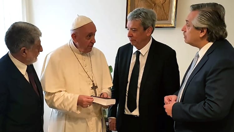 El papa Francisco recibió a Alberto Fernández en el Vaticano antes de la asunción presidencial