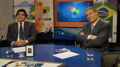 Diego Maradona y Víctor Hugo Morales trabajaron juntos durante el Mundial Brasil 2014 (Facebook De Zurda)