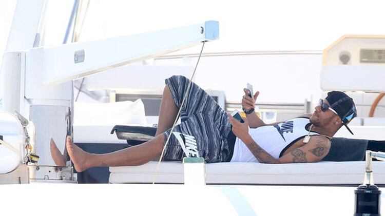 La Justicia Brasilena Le Embargo El Yate Y El Avion Privado A Neymar Infobae