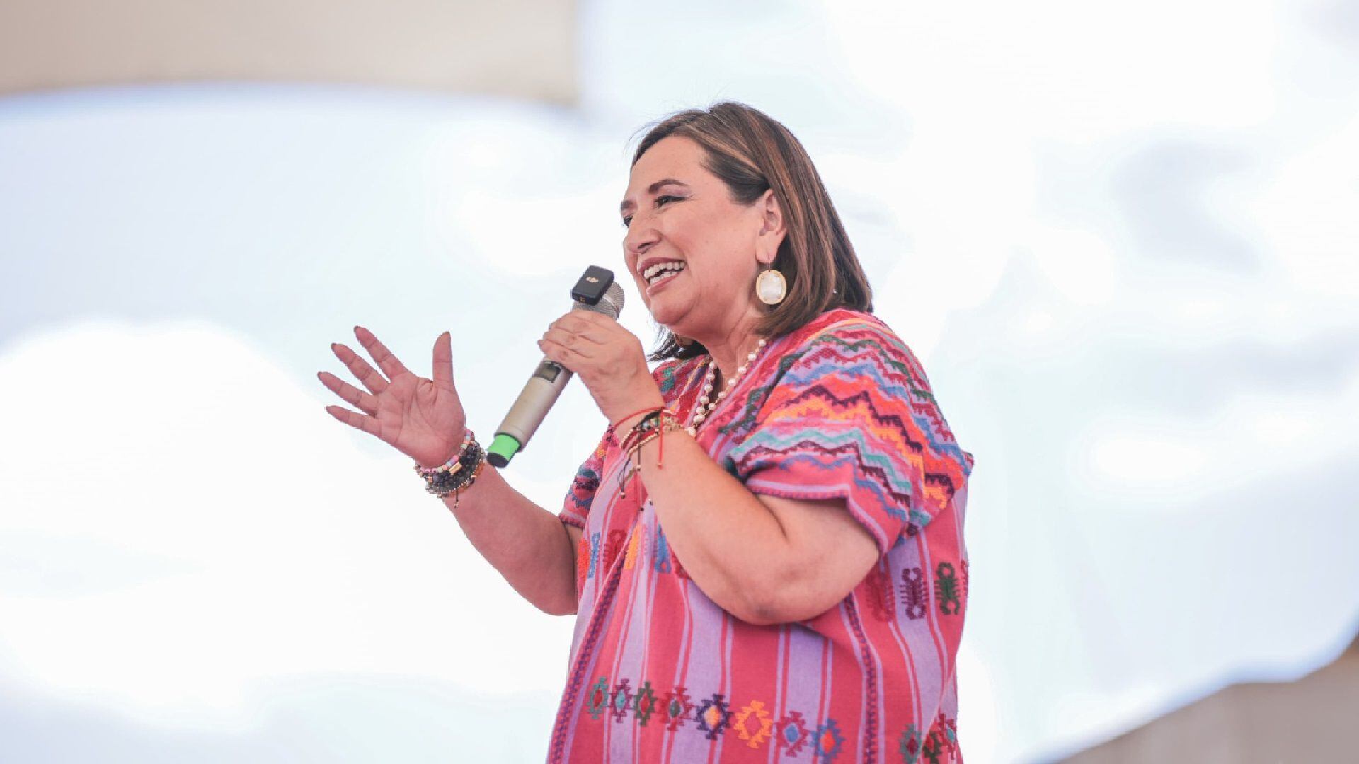 Xóchitl Gálvez le responde a Durazo tras llamarle 'folclórica, pintoresca y  fake': “Que se ponga a trabajar en Sonora” - Infobae