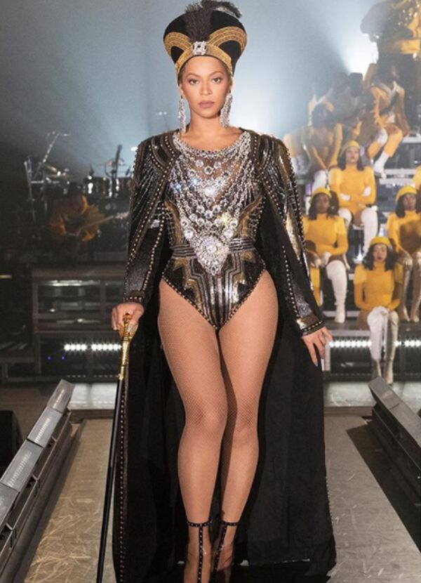 Beyonce se convirtió en la primer mujer negra en ser convocada como artista principal del Festival de Coachella (Instagram: Beyonce)