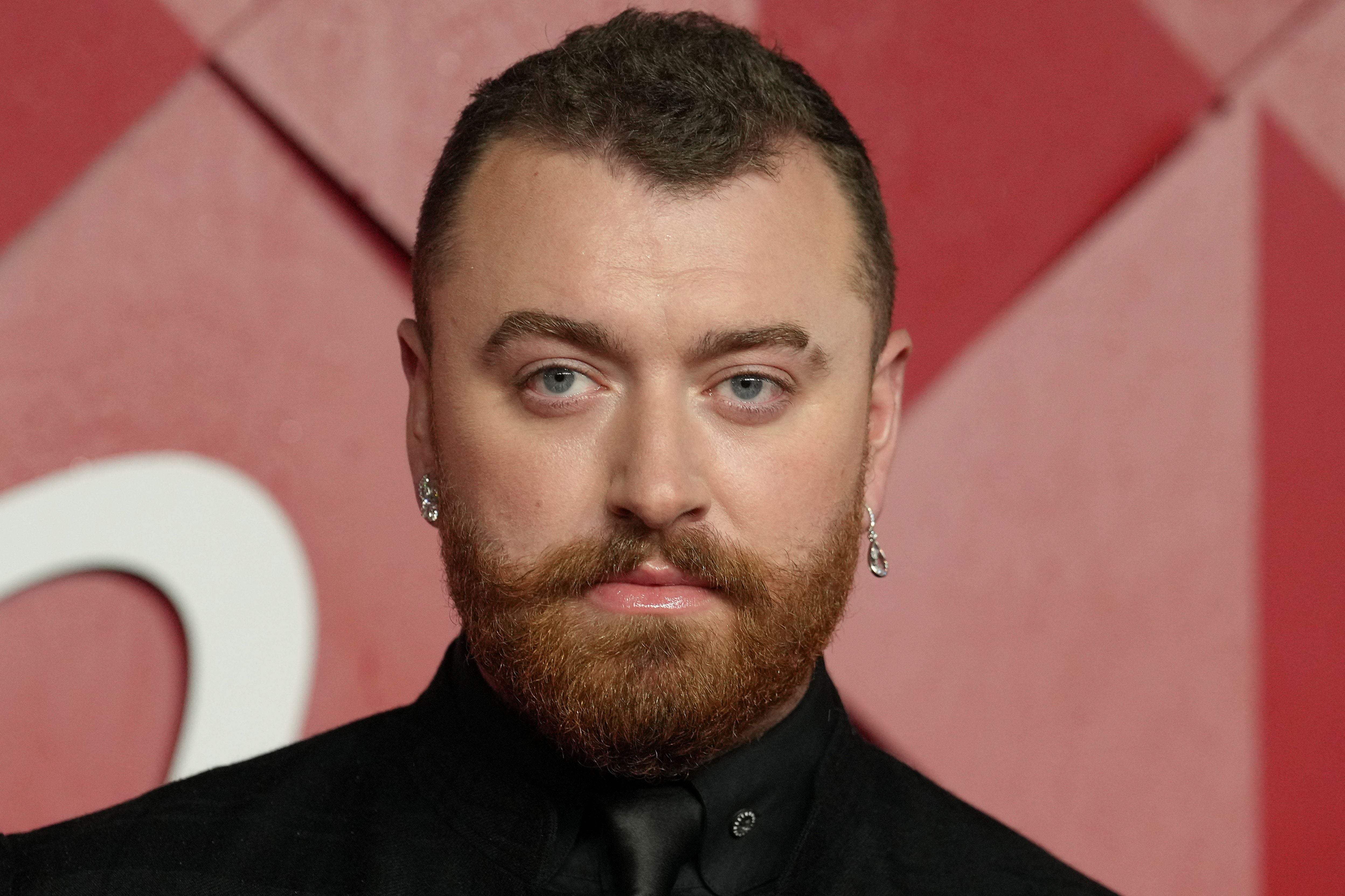 Sam Smith poses on the red carpet of the annual Fashion Awards at the Royal Albert Hall in London, Britain, December 4, 2023. REUTERS/Maja Smiejkowska
