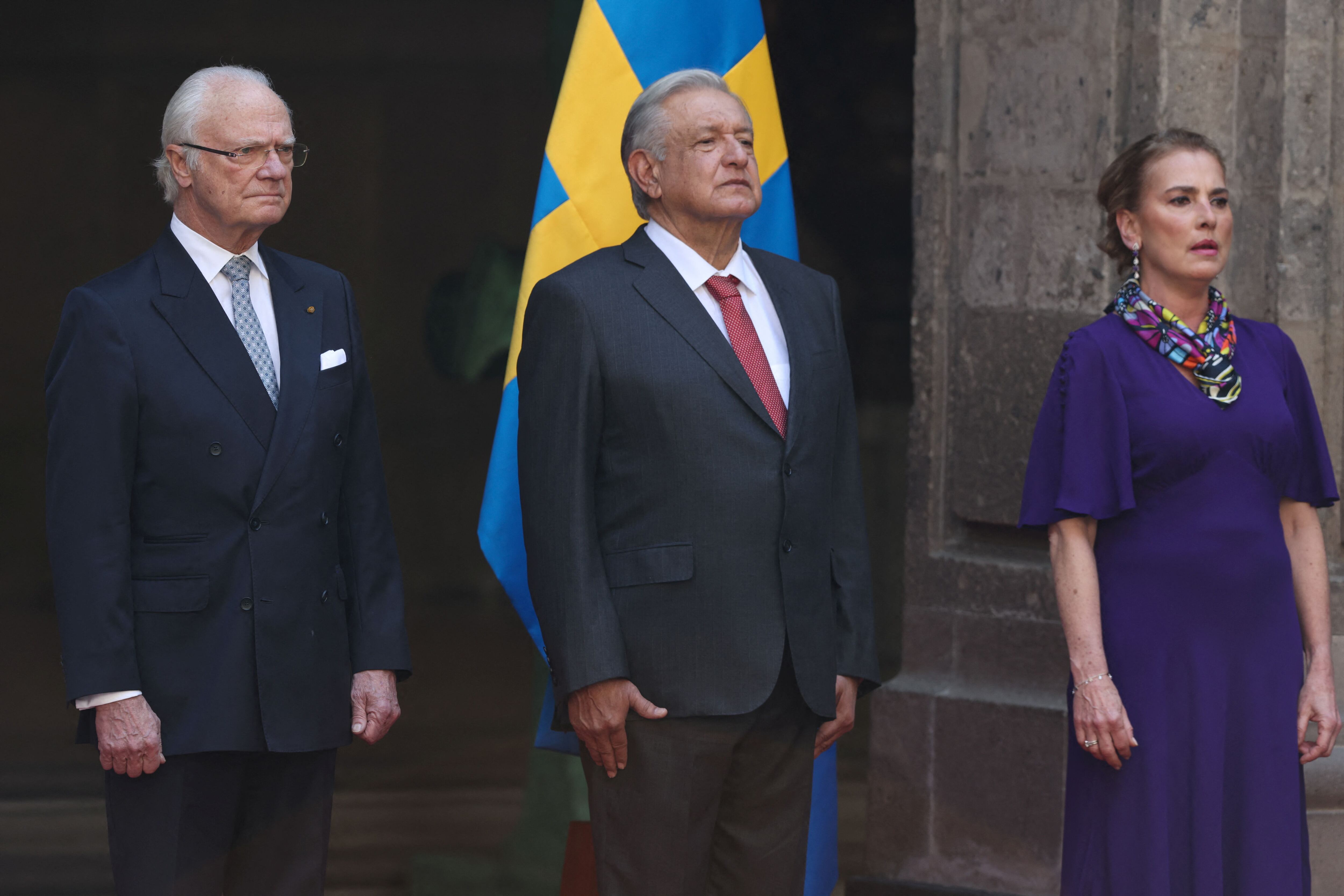 Mexico's President Andres Manuel Lopez Obrador, Beatriz Gutierrez Muller and Sweden's King Carl Gustaf stand during an official welcoming ceremony, at the National Palace in Mexico City, Mexico, March 12, 2024. REUTERS/Quetzalli Nicte-Ha