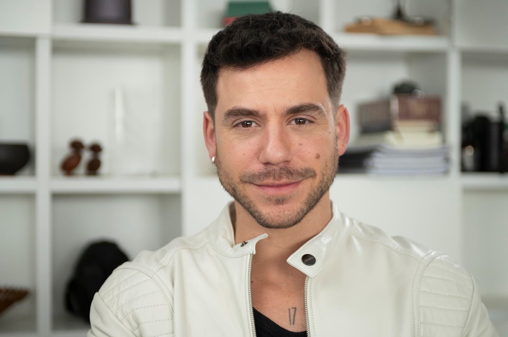 Fernando Dente: “Crecí frenando a mis padres para que no se mataran, entre  golpes, platos rotos y la policía” - Infobae