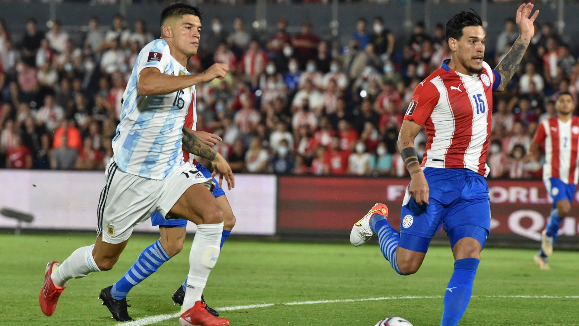 El último antecedente entre Argentina y Paraguay terminó en un empate sin goles en Asunción (NA)