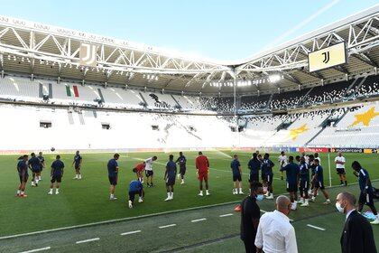 La Juventus será local en su estadio ante el Lyon (Reuters)