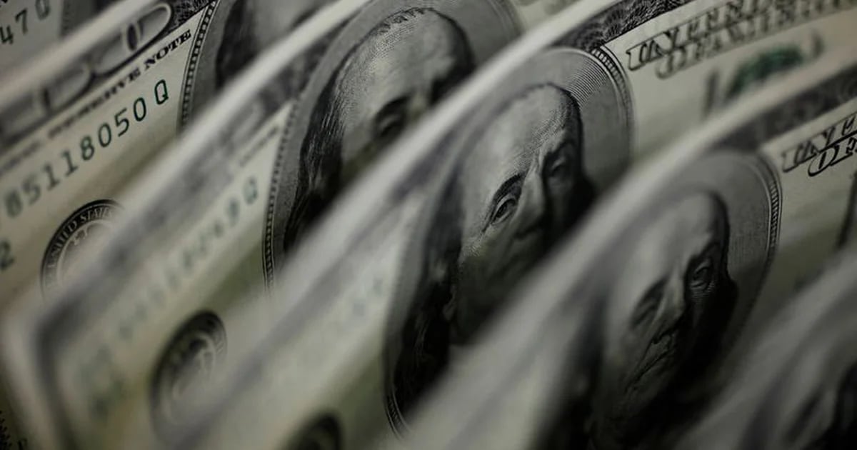 Tasso di cambio PAX con data di scadenza?: Cosa potrebbe succedere al dollaro nel mese delle elezioni