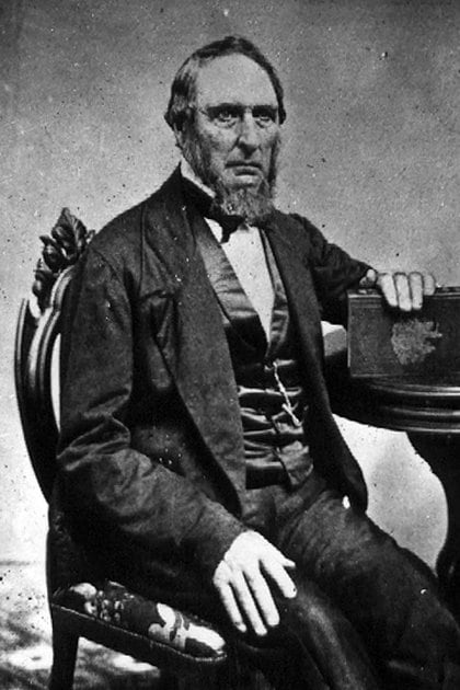 Owen Chase, uno de los sobrevivientes del Essex. Es quien escribió el relato que sirvió a Melville para Moby Dick  (Wikipedia)