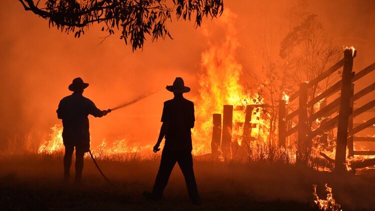 Los incendios forestales se acercaron peligrosamente a Sydney (AFP)
