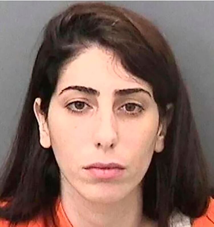 Lin Helena Halfon fue detenida por el Departamento de Policía de Tampa. Le fijaron una fianza de un millón de dólares para esperar el juicio por lavado de dinero y estafa en libertad (Tampa Police Department)