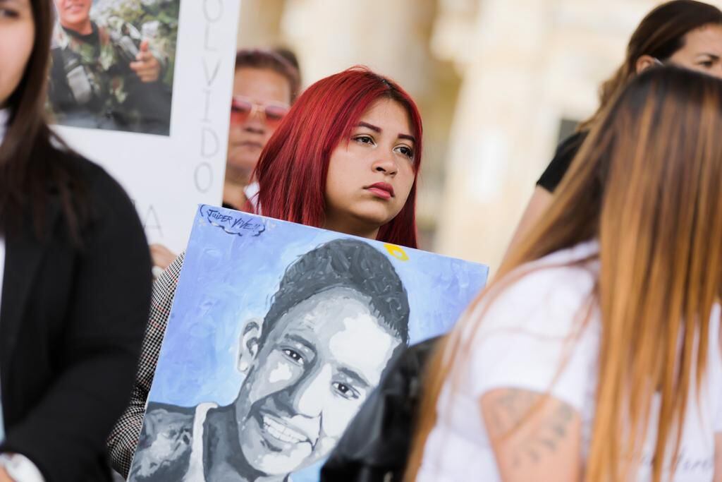 Imágenes de las víctimas del paro nacional fueron reunidas en un mural revelado por la alcaldía de Bogotá. Foto: Cortesía
