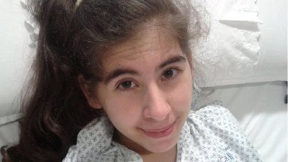 Paula Díaz, la niña que conmovió al mundo al solicitarle a las autoridades chilenas la eutanasia. Falleció tres años después de su petición
