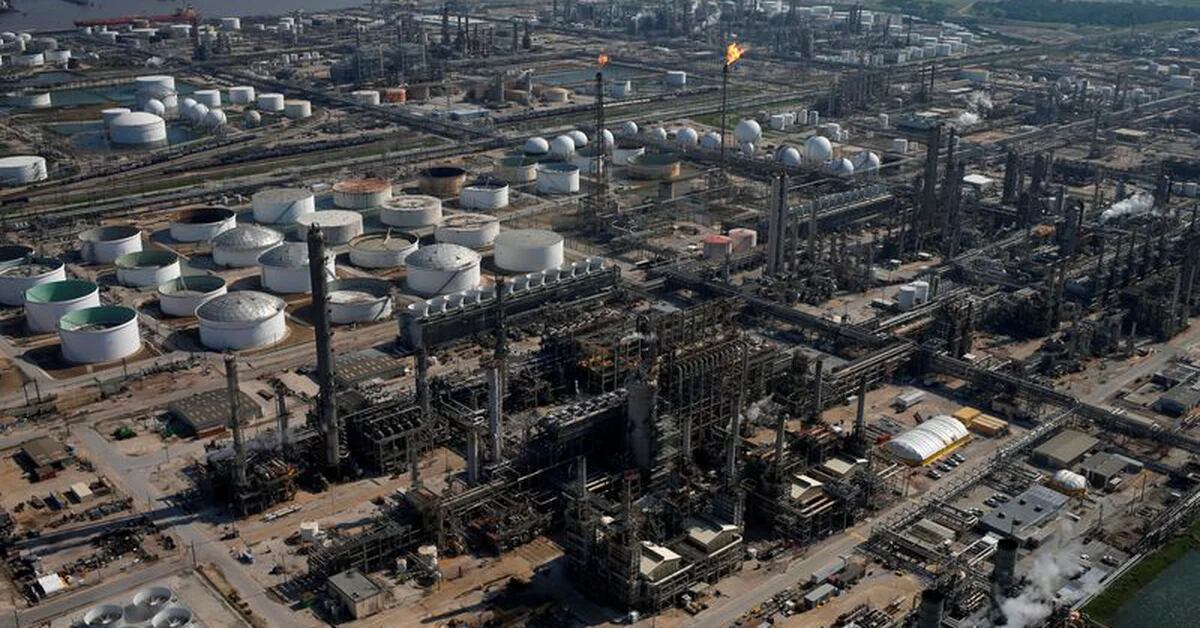Pemex alerted to a new fire at the Deer Park refinery in Texas