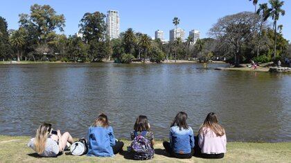 Hoy las reuniones para que sean más seguras, son al aire libre (Maximiliano Luna)