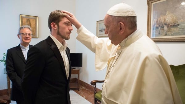 Thomas Evans visitó al papa Francisco el 18 de abril